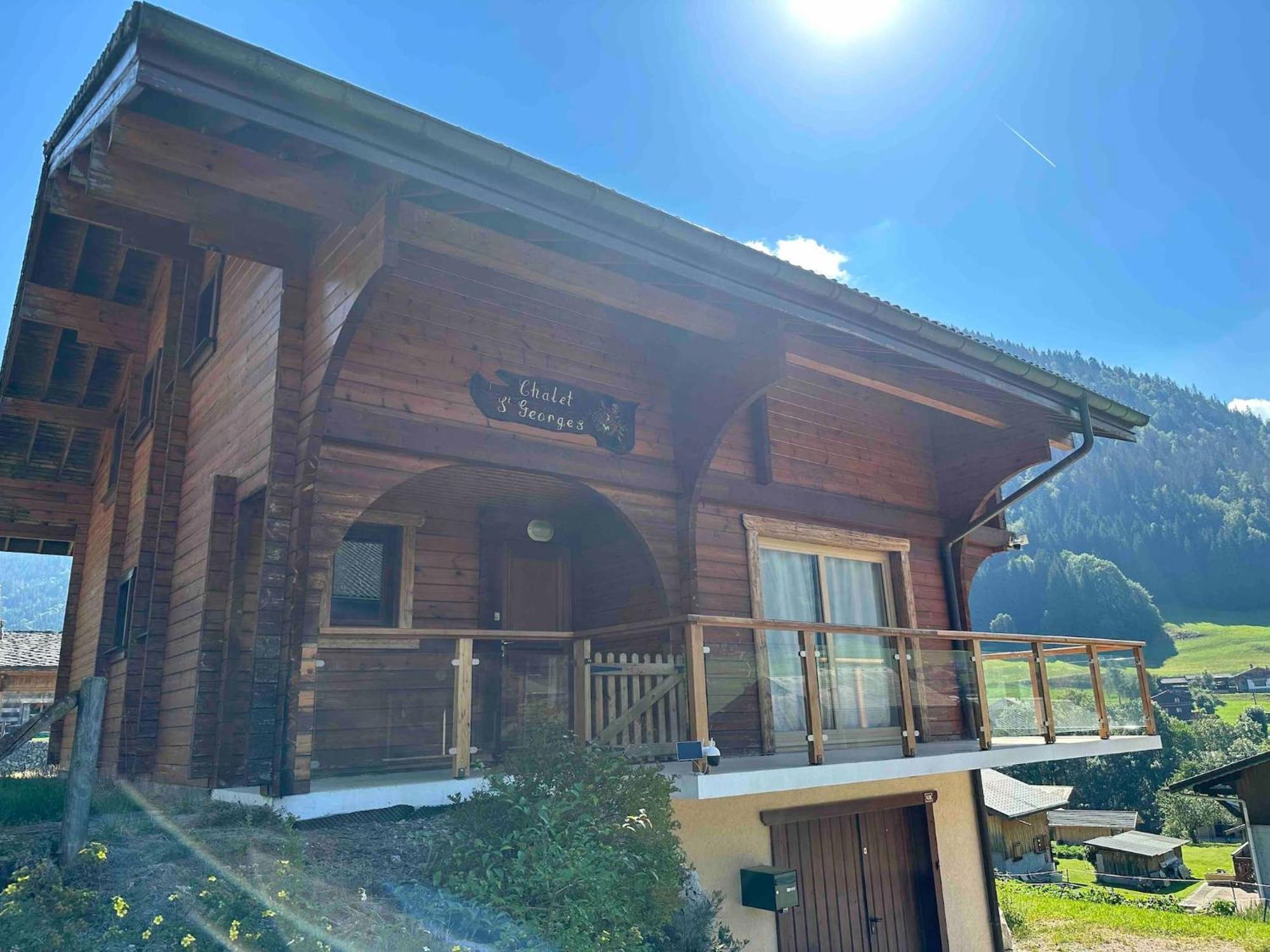 Chalet Le Saint Georges, Morzine, Proche Centre Luaran gambar
