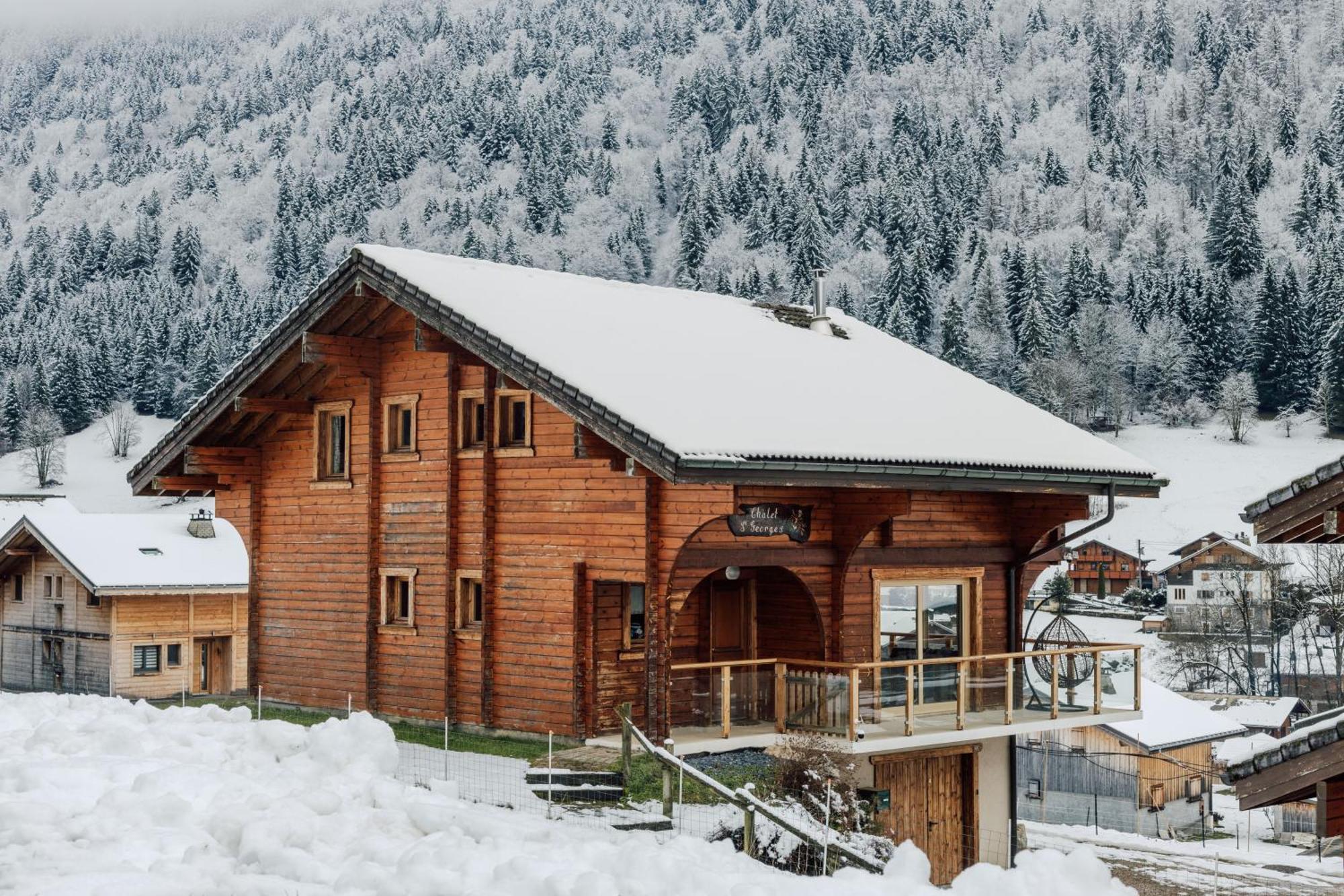 Chalet Le Saint Georges, Morzine, Proche Centre Luaran gambar